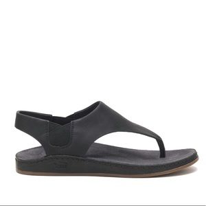 Chaco wayfarer post black leather thong sandals